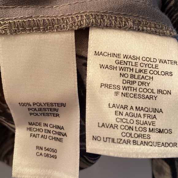 Nine West Peacock Animal Print Boatneck Cowl-neck Long Sleeve Blouse Top - Picture 9 of 9